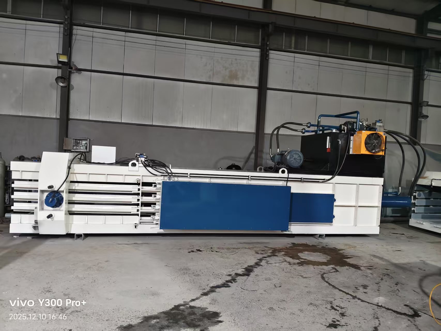 Used Paper Baler Recycling Equipment With 25Mpa Pressure And 90 Kw Motor Power