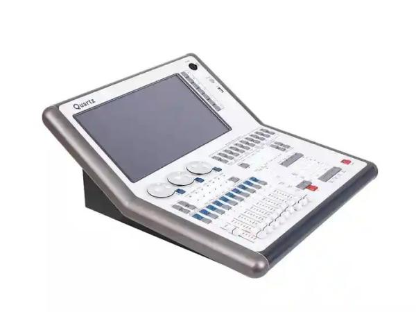 V16 TITAN System Quartz DMX Controller 512 CPU I7 SSD 128G RAM 8G