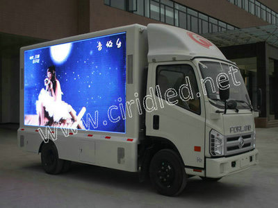 Commercial P8 Truck Mounted LED Display , LED Billboard Truck Full Color