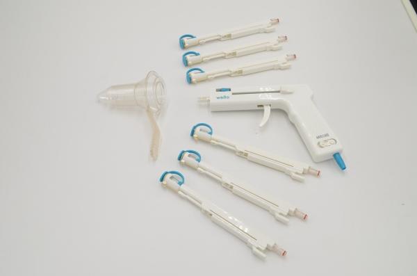 No Postoperative Bleeding Hemorrhoid Band Ligator With Anoscope No Complications