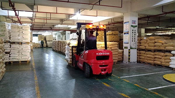 99% Purity Edible E471 Food Emulsifier Powder