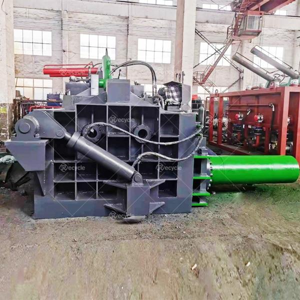 Compressão de sucata de metal com compressor de reciclagem de pressão de metal totalmente automático