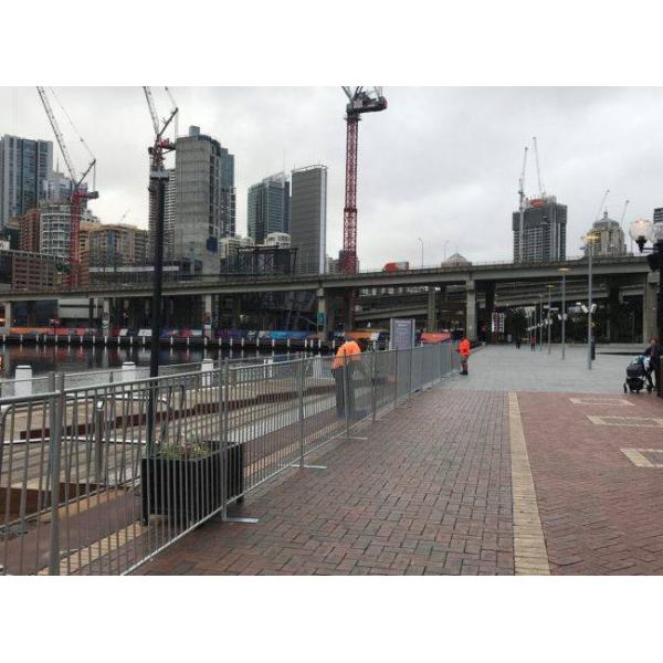 Canada Temporary Fence 6x8ft Low Carbon Steel Construction Barrier