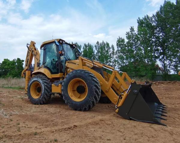 2.5トンのレトロエクスガバドラ センターピボットバックホー ローダー 移動型車輪ローダー