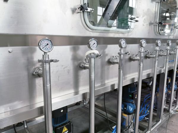 20 Liters 600 BPH PLC Automatic Bottle Filler Machine Accurate Filling Capacity