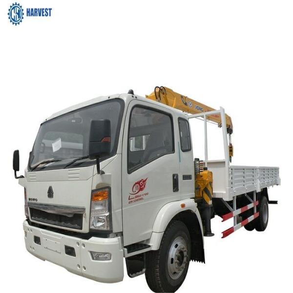 Le camion de section de Howo 4x2 10 Ton Light Cargo 4000kg 2 a monté la grue télescopique