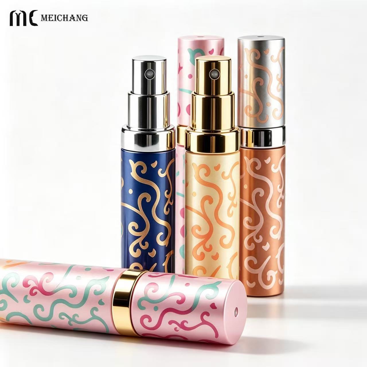 Vintage Engraved Metal Perfume Atomizer, 3ml Refillable Portable Fragrance Spray Bottle (MC-1209)