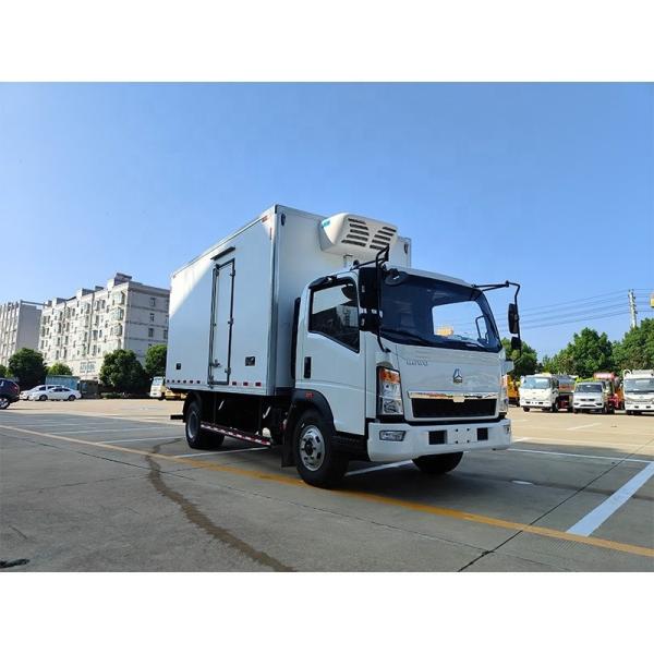 SINOTRUK 4x2 LHD Or RHD Refrigerator Box Truck Thermo King Freezer Truck