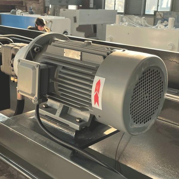 5.5kw Hydraulic Swing Shearing Machine 6*3200mm Carbon Steel CNC Cutter Shears