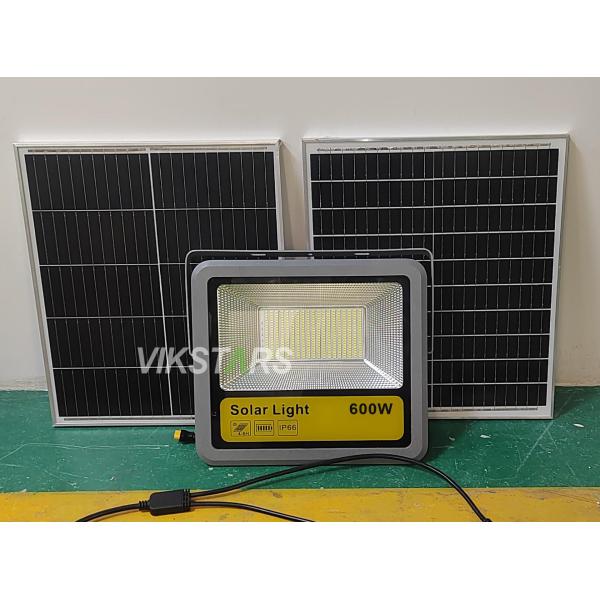 600w 800w Luces de inundación solares Iluminación de estadios Iluminación al aire libre Reflectores solares de alta potencia