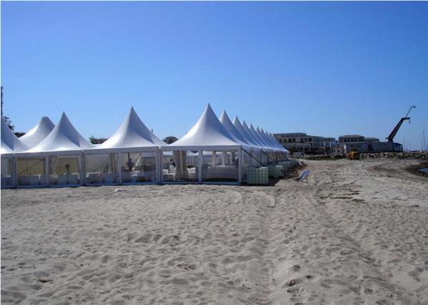 Deluxe Pop Up Beach Pagoda Tents Bad Weather Resistant For Events