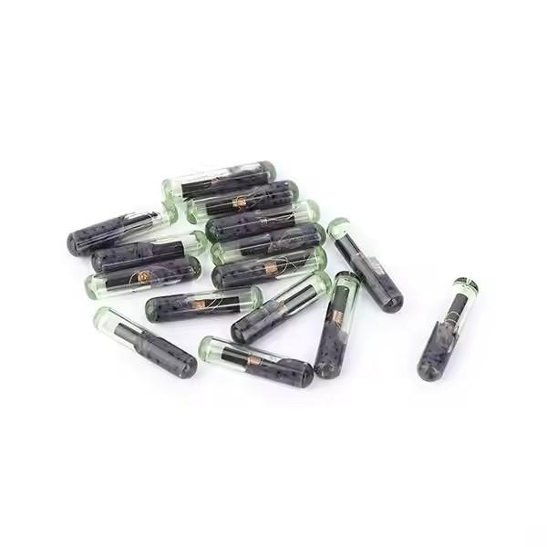 スマートアニマル管理マイクロチップ RFIDタグ 使い捨て1.4x8mmガラス管タグ 防水注射可能ガラス入り
