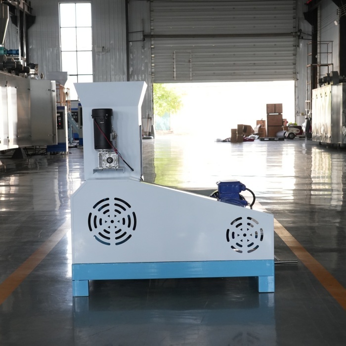 Small Scale Floating Fish Feed Pellet Machine 55kw 700kg/ H With Two Sleeves