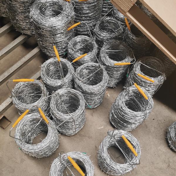 1.6mm 500m 25kgs Roll  Security Barbed Wire For Grassland Boundaries