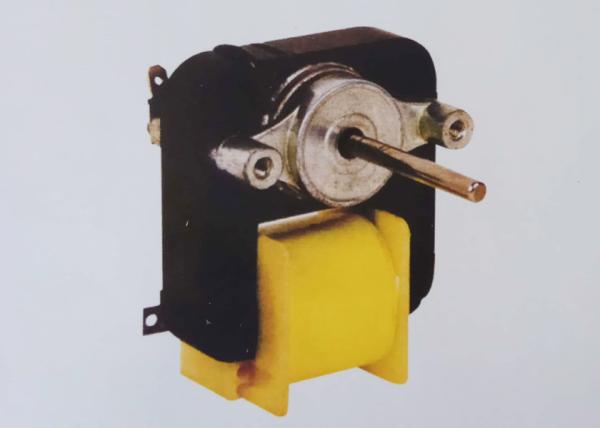 A chaminé protegeu o motor de fã do polo, motor de indução elétrica de 110V 16W