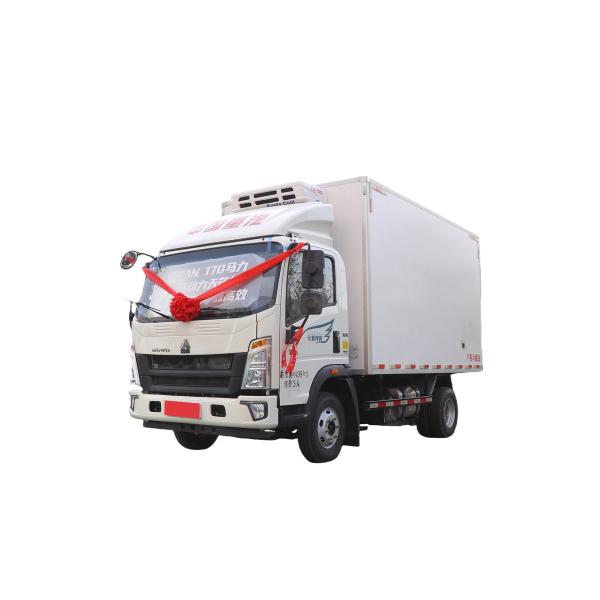 Sinotruk Howo Маленький холодильный грузовик 95 км / ч 130 лошадиных сил 5 тонн Мини холодильный грузовик