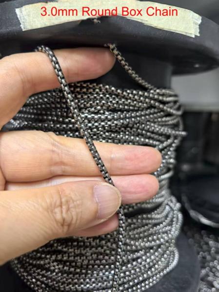 Stocked 3.0mm Round Box Chain Titanium Accessories Gentlemen Chain with Cheap Price