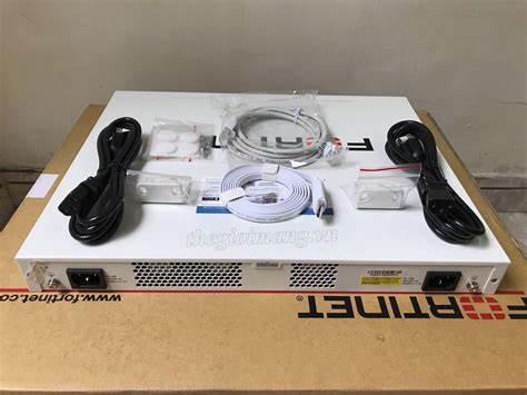 280 000 Sessões/Sec FG-200F Firewall Fortigate com 8 x slots SFP GE e 4 x slots SFP 10GE