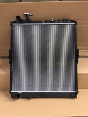 Refrigerador intermediário do caminhão do radiador de Isuzu Radiator Assy For 700p 4hk1 do tanque de água