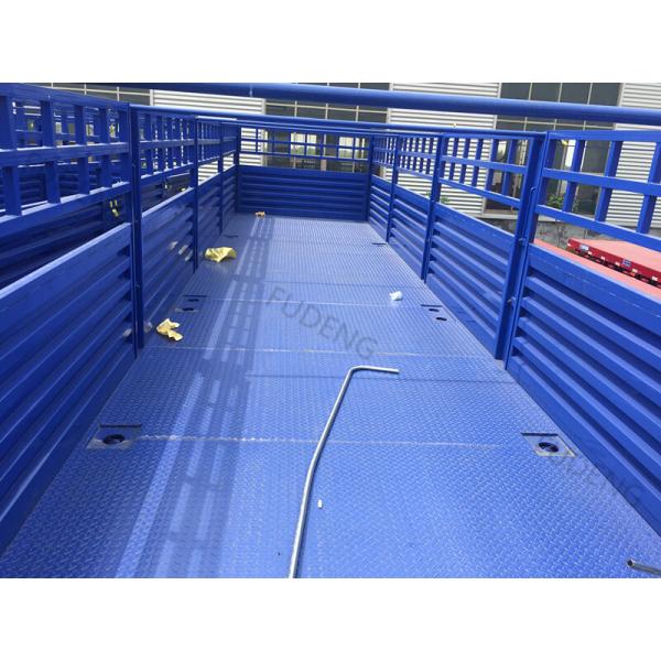 Carbon Steel 3 Axles Livestock 60T Side Wall Trailer