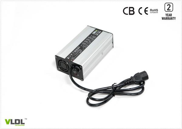Li Battery Electric Scooter Charger , 58.4 Volts 3 Amps Constant Current Battery Charger