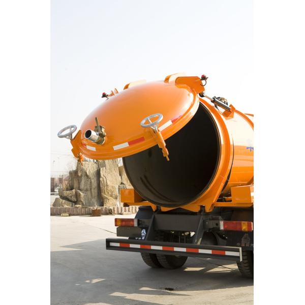 SINOTRUK HOWO Sewage Suction Truck 10000L-15000L 4X2 6 Wheels Liquid Waste Trucks