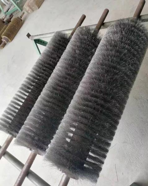 Brosse à rouleau industrielle personnalisée en fil d'acier inoxydable, brosse à rouleau hélicoïdale sans arbre, brosses de polissage