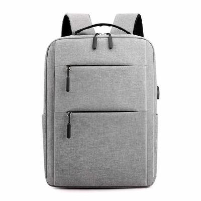 Mochila de viagem de 15 litros com porta de carga USB