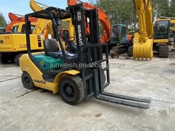Japan Made Komatsu Forklift FD30 Diesel Electronic and Manual Used 3T 2ton 3ton 5ton