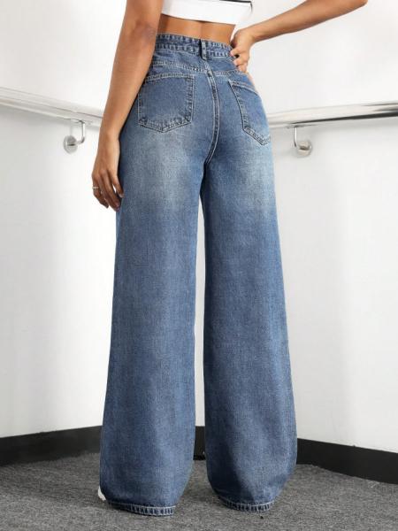 Sky blue high-waisted straight-leg jeans for women