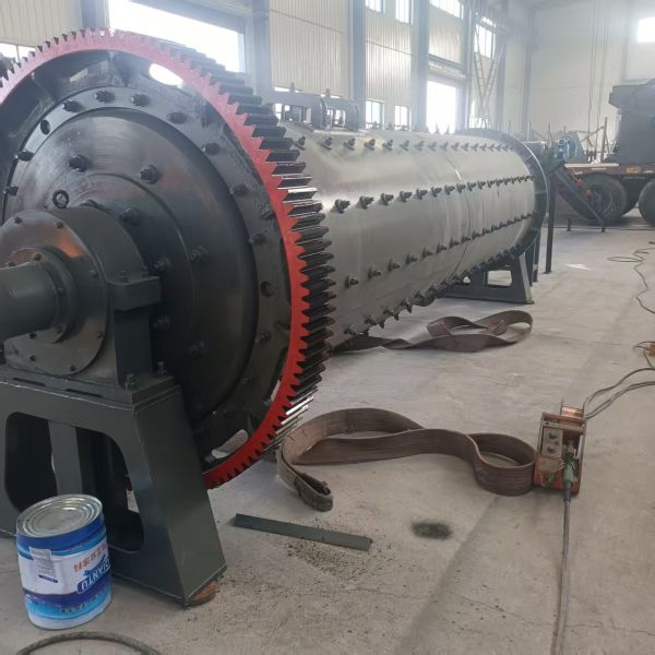 Industrial Ball Mill with 1-60t/h Capacity 7.5-2500kw Power for Wet Process Grinding