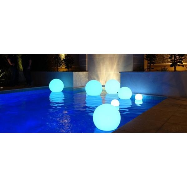 Перезаряжаемые шарик рождества СИД гигантский освещает диаметр 50км для на открытом воздухе украшения