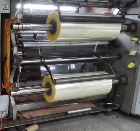 Blow Molding And Cast Colorful 35 Mic Shrink PVC Film For Bottle Packaging