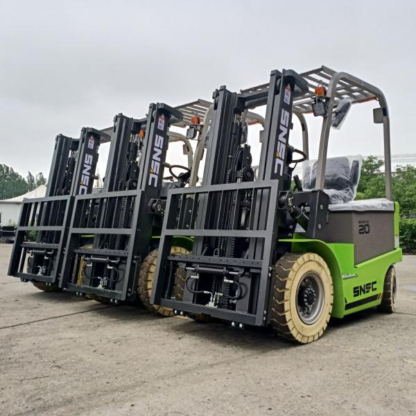 230 кг. Самоходный артикулярный подъемник 14 м 16 м 18 м 20 м.