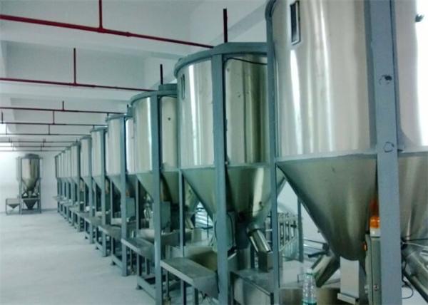 Industrial Vertical Plastic Vertical Mixer With Customizable Motor Power