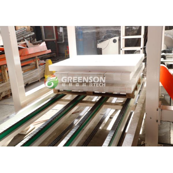 Full Auto Gypsum Board Saw Line High Efficiency Dust Free Cutting For 1200 Mm*3000 Mm Boards