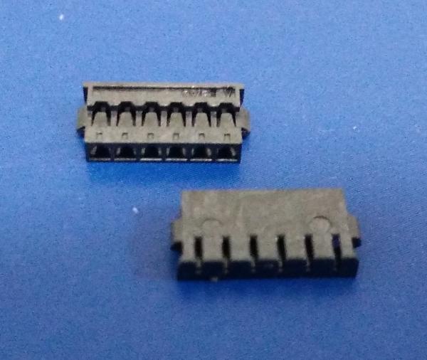 PA66 UL94V -0 6 Pin Housing Board To Wire Connector International Approvals