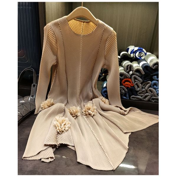 High-end 3d Flower Round Neck Long Sleeve Pleated Plus Size Women's Dresses