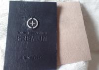 Labels en cuir de correction de jeans professionnels, correction en cuir sur des jeans avec le logo en métal