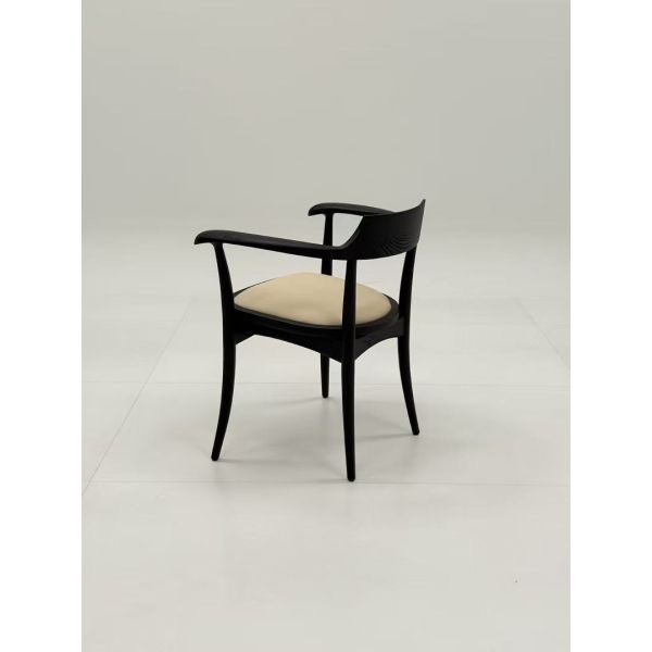 Modern Ergonomic Curved Design Wood Restaurant Chair with Solid Wood Frame and Customizable Upholstery