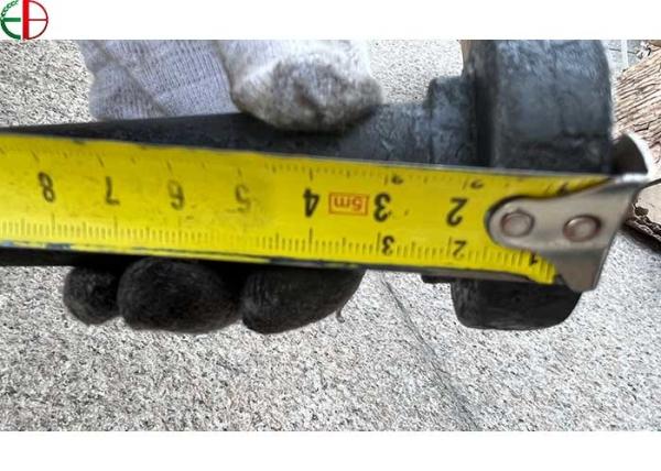 OEM Oval Head Black Oxide Bolt Grade 12.9 Carbon Steel Bolt