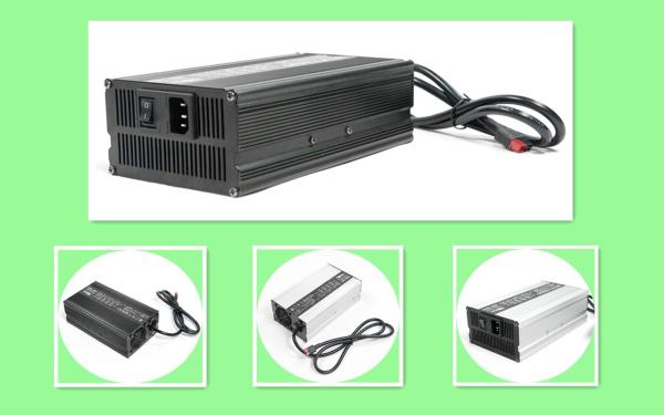 EV Battery Electric Golf Cart Charger , 30Ah - 100Ah Charger For Motorcycle Battery