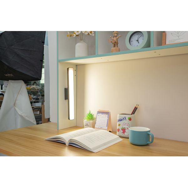 Modern Rechargeable Magnetic Lamp Electric Table Lamp For Professional And Personal Lighting Applications