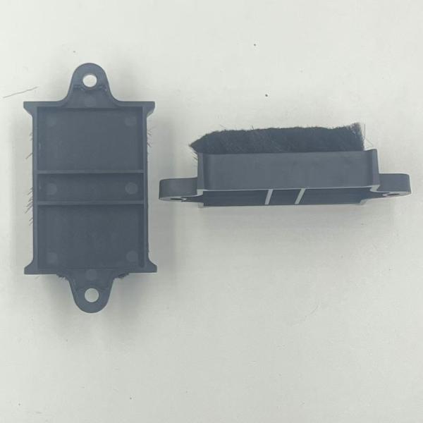 Highly Durable Dustproof Block Aluminum Door Window Plastic Kit Accessories for Pile Height 3-25mm and Width 3-50mm