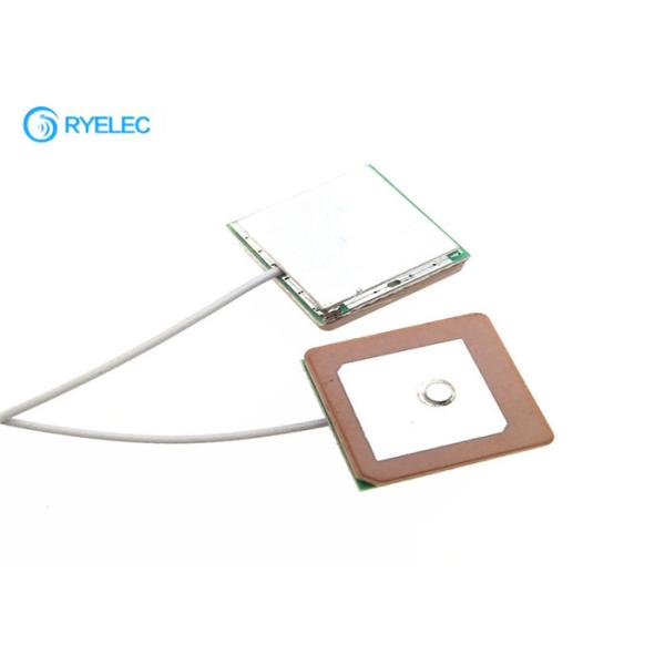 18*18*6.5mm 28db GPS à gain élevé construit dans l'antenne active en céramique pour la navigation marine