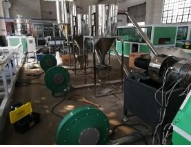 Granulador de alimentação de ar de parafuso paralelo de parafuso duplo e parafuso único de PVC Granulador de alimentação de ar quente de parafuso duplo cônico