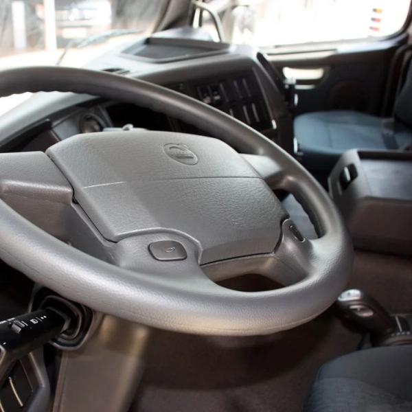 Tubeless Tire Design Tractor Truck with Manual Windows at Affordable in Uzbekistan