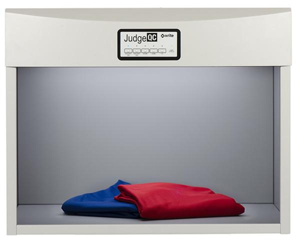 X-rite & Macbeth Light Booth / Color Viewing Light Booth / Color Assessment Cabinet JUDGE QC