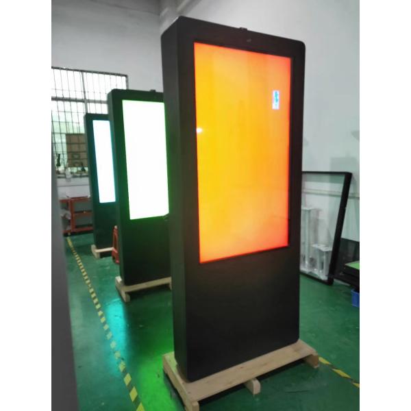 Outdoor 0.8Kw 1920x1080 Bus Stop Digital Signage VGA Interfaces