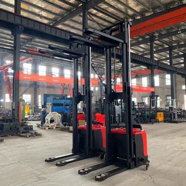 2500kg Electric Stacker 2 Stage 3.0m Mast Counterbalanced Stacker